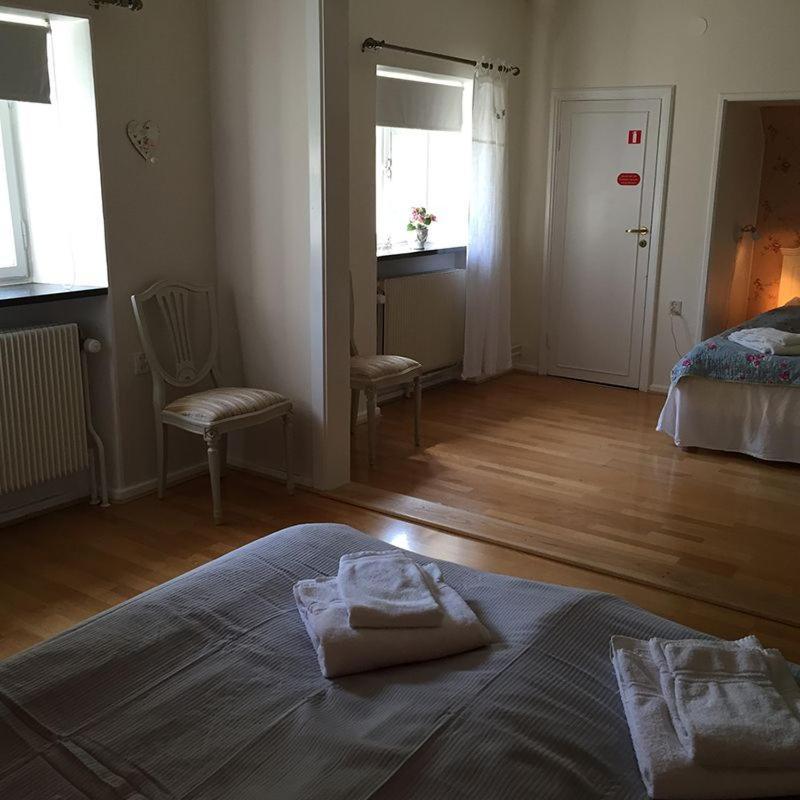 Herrgards Hotell Gyllene Haesten Вестервик Экстерьер фото