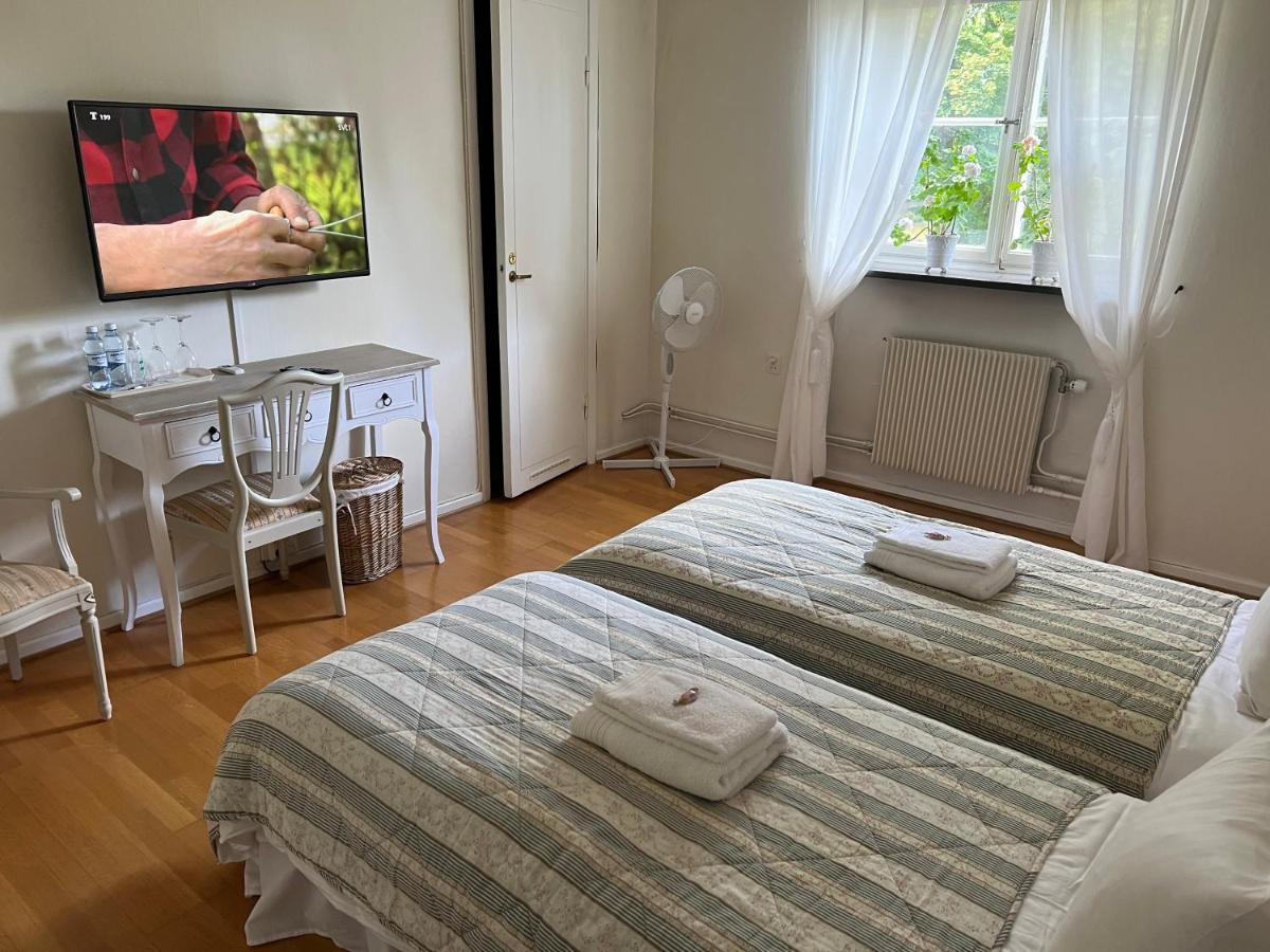 Herrgards Hotell Gyllene Haesten Вестервик Экстерьер фото
